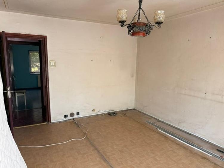 Apartament cu 3 camere decomandat în Timpuri Noi