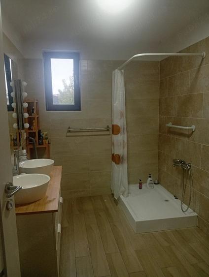 Apartament cu 2 camere decomandat în Rahova