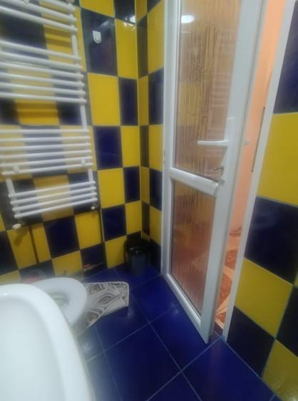 Apartament cu 2 camere semidecomandat, mobilat în Vălenii de Munte