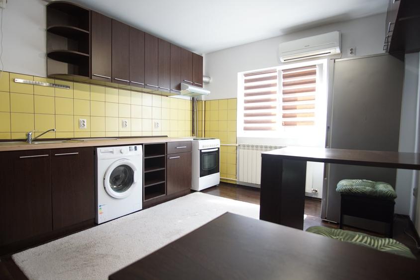 Apartament cu 2 camere decomandat în Tineretului