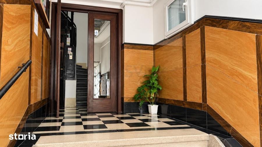 Apartament cu 3 camere semidecomandat, mobilat în Victoriei