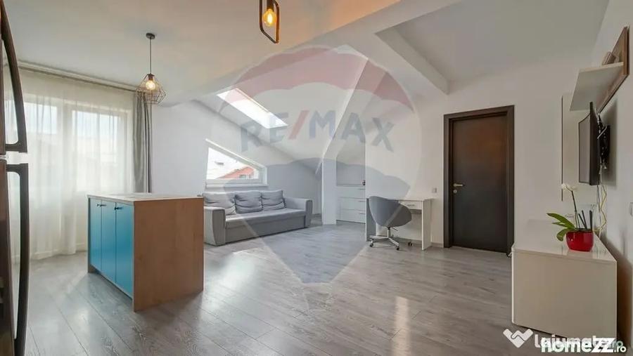 Apartament cu 2 camere semidecomandat în Sânpetru