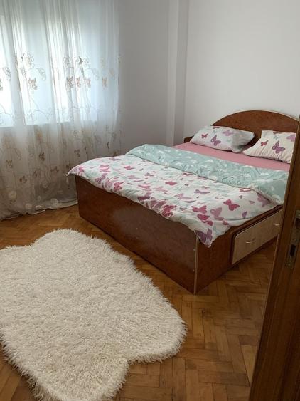 Apartament cu 3 camere decomandat în George Enescu