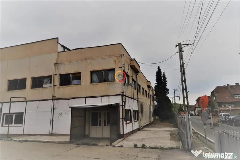 Spațiu comercial, de 3,725 mp, în Central