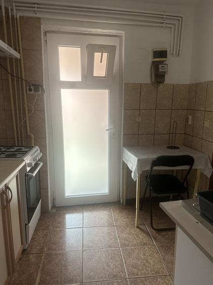 Garsonieră decomandată în Dobroești