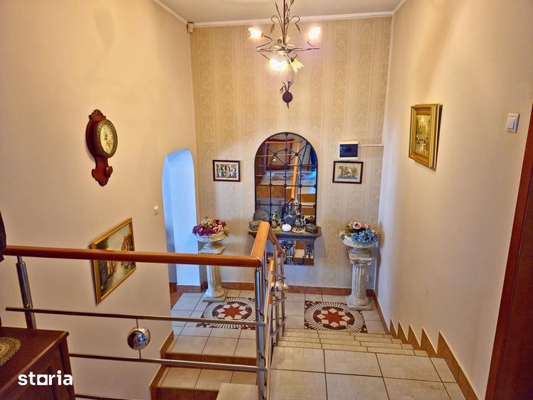 Casă cu 6 camere cu Teren 1137 Mp în Cartierul Nord