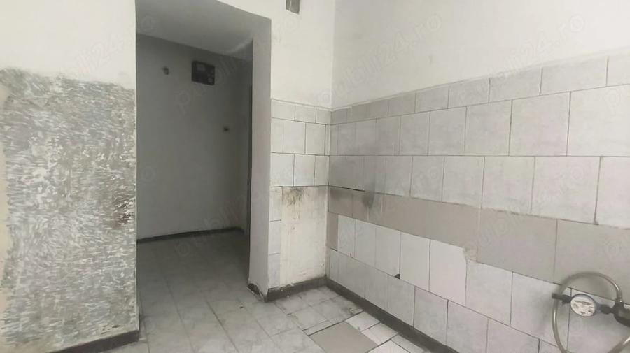 Apartament cu 2 camere semidecomandat în Micro 15