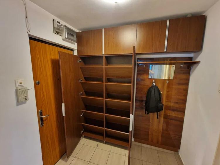Garsonieră decomandată în Bucureștii Noi