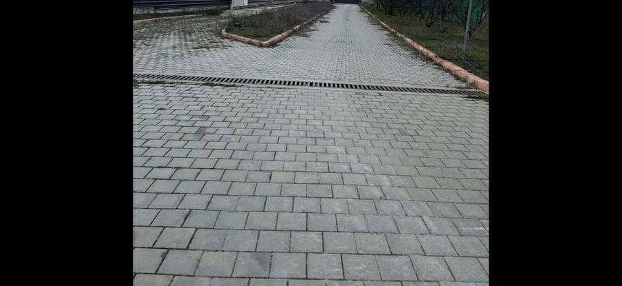 Spațiu comercial, de 25,000 mp, în Central
