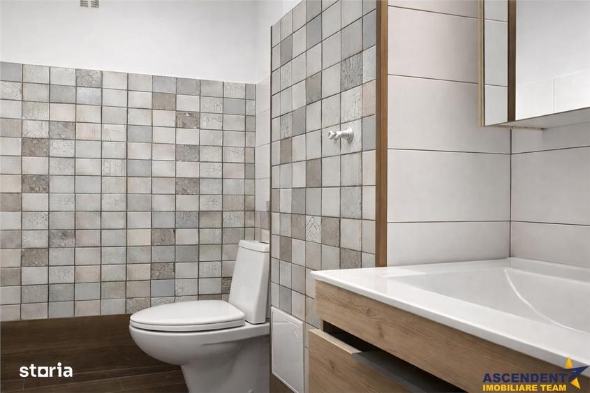 Apartament cu 4 camere decomandat în Noua