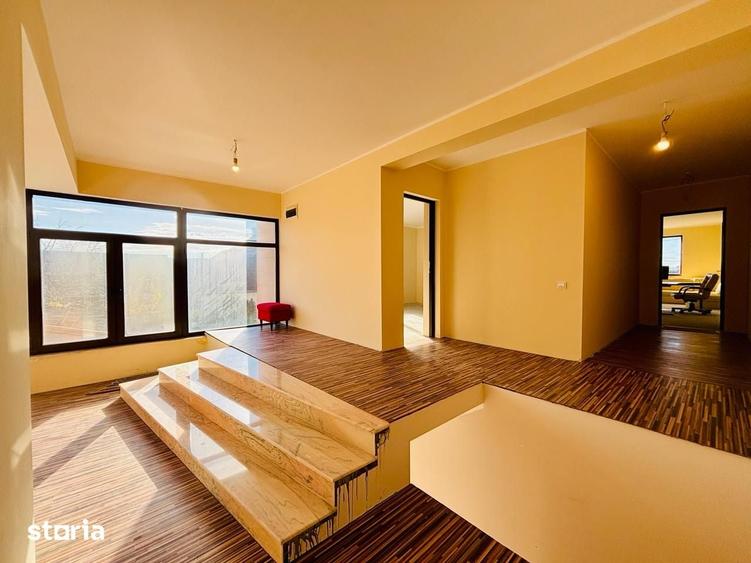 Casă cu 5 camere cu Teren 1000 Mp în Saca