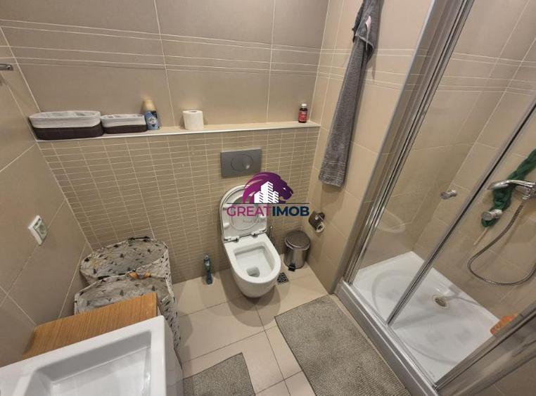 Apartament cu 3 camere decomandat, mobilat în Dristor