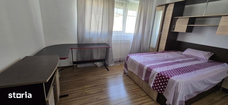 Apartament cu 2 camere semidecomandat în Micro 11