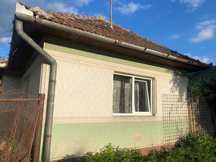 Casă cu 6 camere în Nucșoara