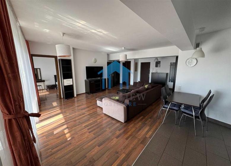 Apartament cu 2 camere decomandat în Plopilor