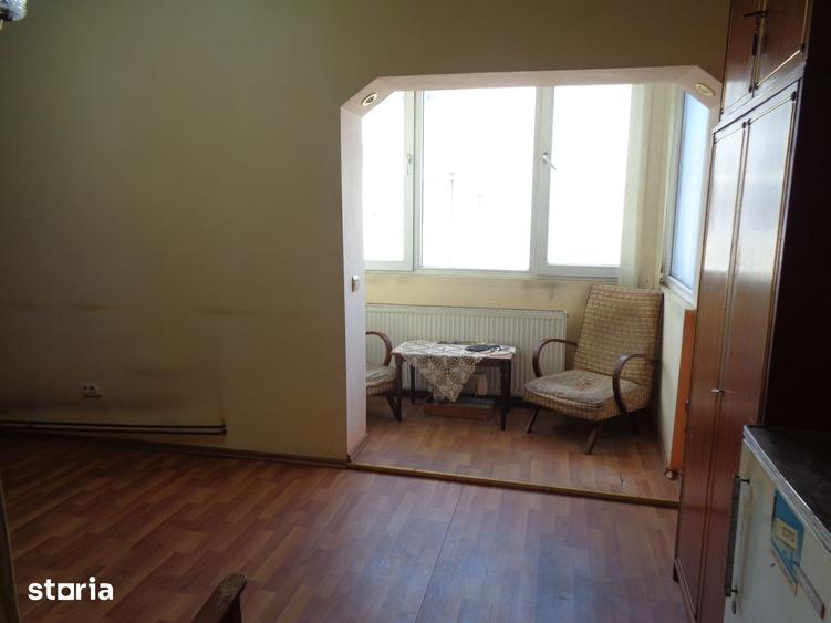 Garsonieră în Pârneava