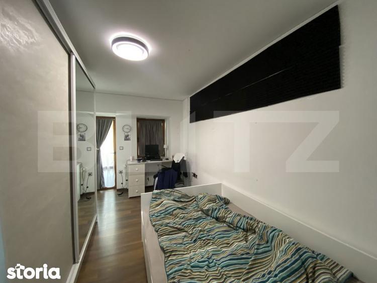 Apartament decomandat cu 3 camere, 2 balcoane, boxa, uscator. Etaj 3. - 6