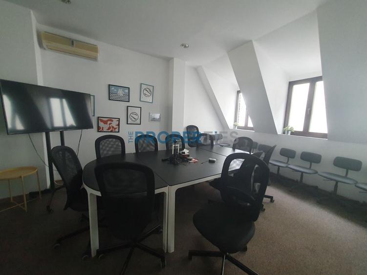 Birou, de 256.60000610352 mp, în Unirii