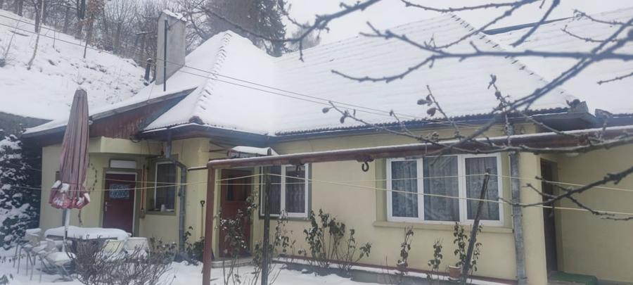 Casă individuală cu 3 camere cu Canalizare în Electroprecizia