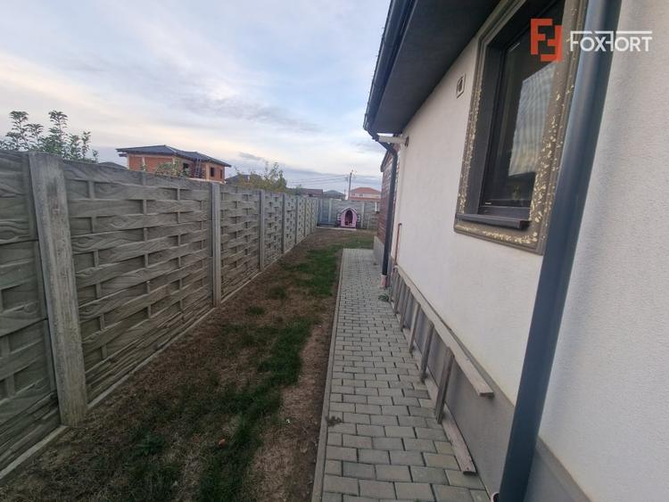 Duplex cu 3 camere cu Canalizare în Moșnița Veche