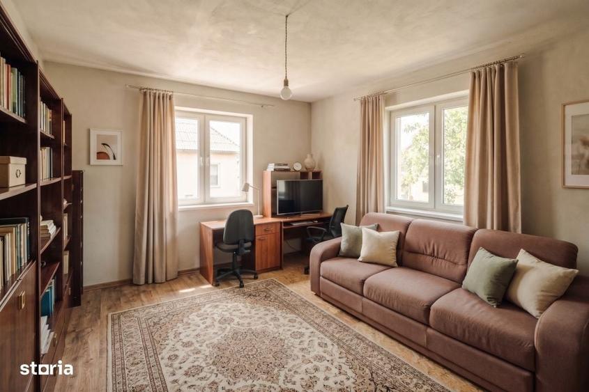 Casă cu 3 camere cu Teren 680 Mp în Central