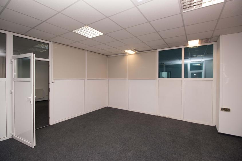 Spațiu comercial, de 1,200 mp, în Ultracentral