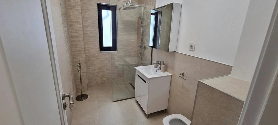 Apartament cu 2 camere decomandat în Exterior Vest