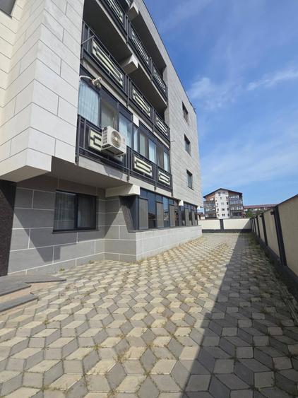 Apartament cu 2 camere decomandat în Dobroești