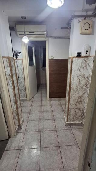 Apartament cu 3 camere decomandat în Satu Nou