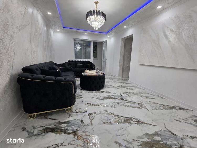 Apartament cu 3 camere semidecomandat în Obor