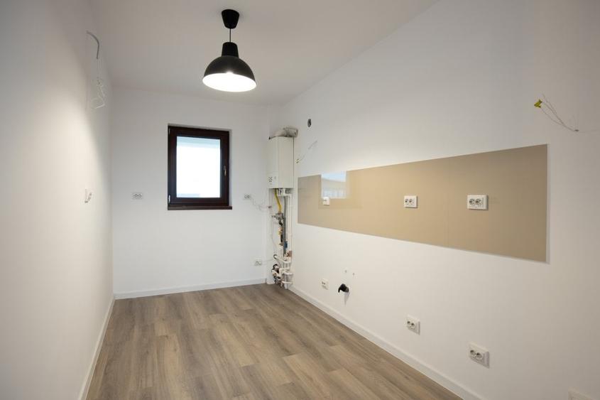 Casă individuală cu 3 camere cu Garaj în Răcari
