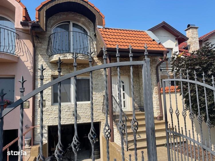 Casă cu 3 camere în Cloșca