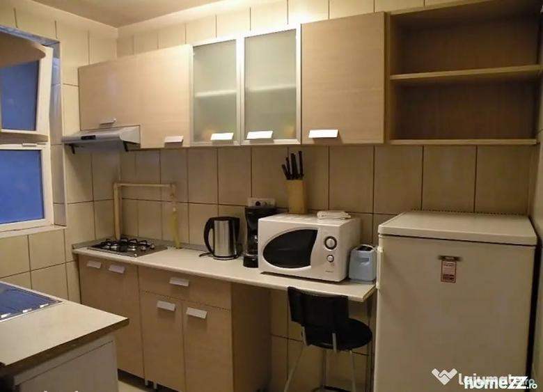 Apartament cu 2 camere semidecomandat în Calea Victoriei