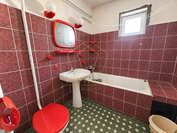 Apartament cu 3 camere decomandat în Olimpia-Stadion