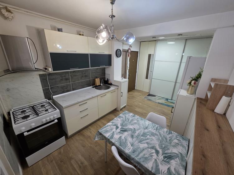 Apartament cu 2 camere decomandat în Gorjului