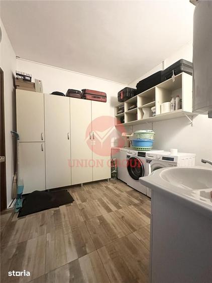 Casa Spatioasa cu Teren de 1000 mp | Poiana - 7