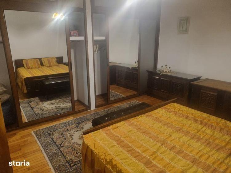 Casă cu 3 camere cu Teren 120 Mp în Central