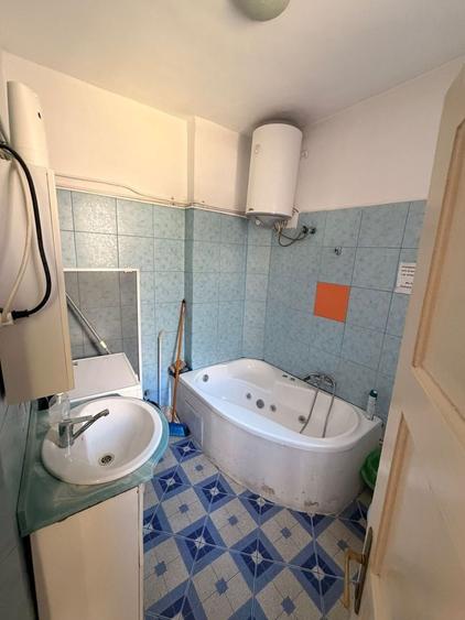Apartament cu 3 camere în Parcul Carol