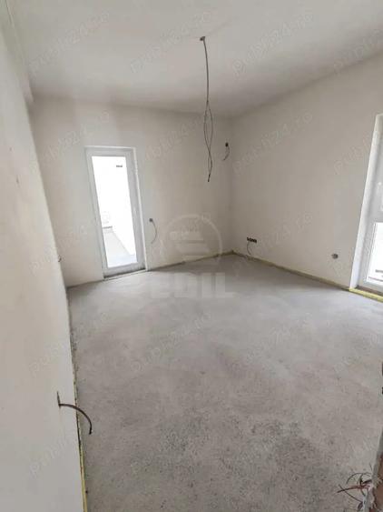 Casă cu 4 camere cu Teren 200 Mp în Florești