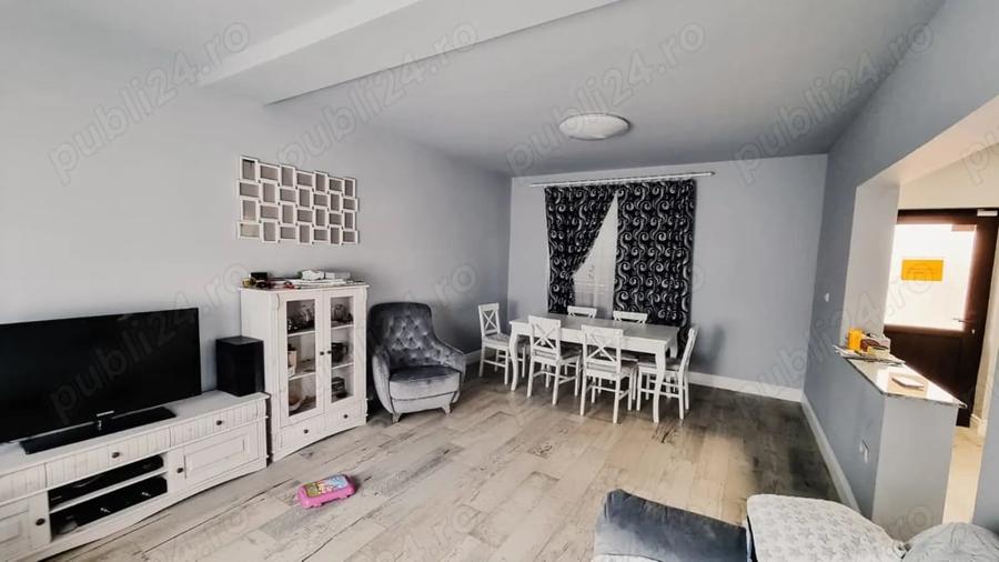 Casă cu 4 camere în 6 Vânători