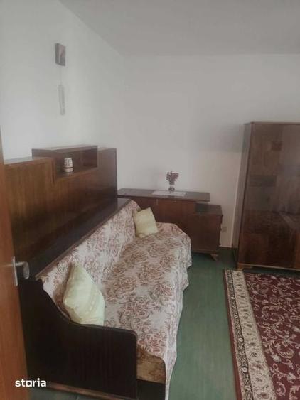 Garsonieră în Titan