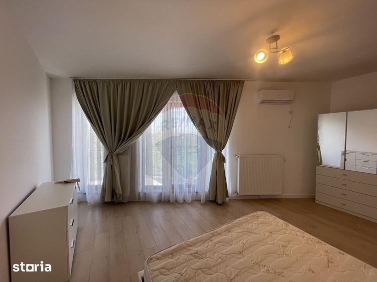 Apartament cu 4 camere în Central