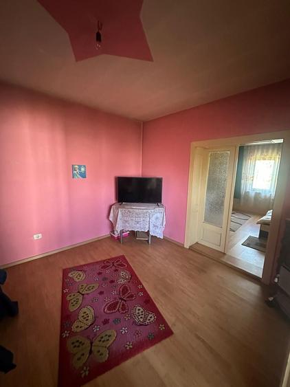 Casă cu 3 camere în Central