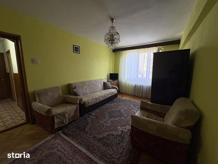 Apartament cu 3 camere în Iosia