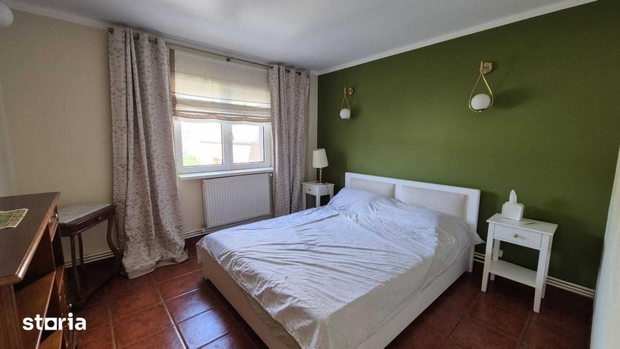 Apartament cu 3 camere decomandat în Tolstoi