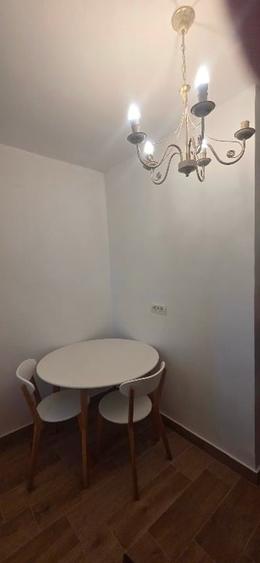 Apartament cu 2 camere semidecomandat, mobilat în Take Ionescu