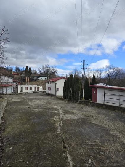 Teren de 4100 mp, în Central