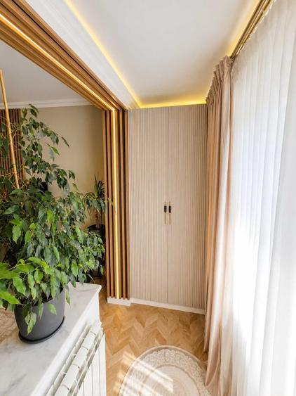 Apartament cu 3 camere decomandat în Central