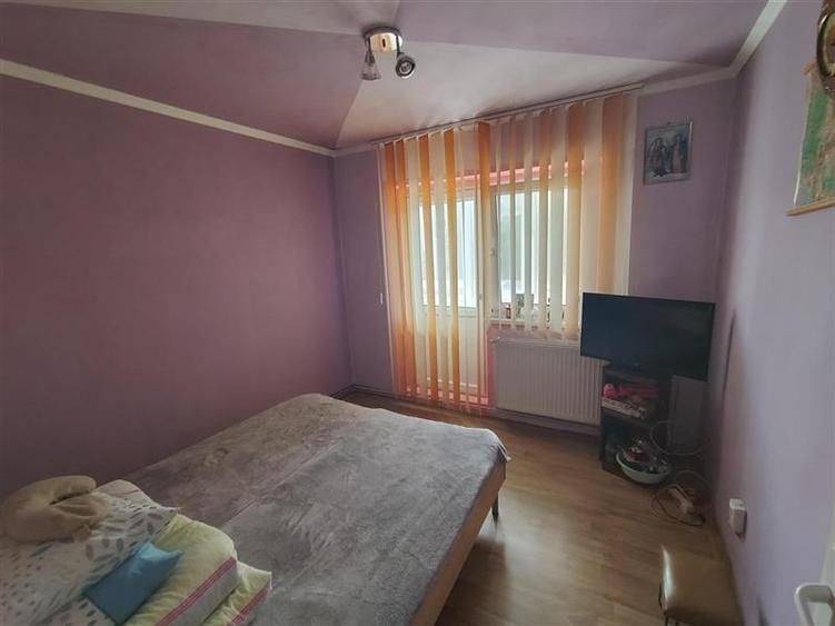 Apartament cu 4 camere decomandat în Nord