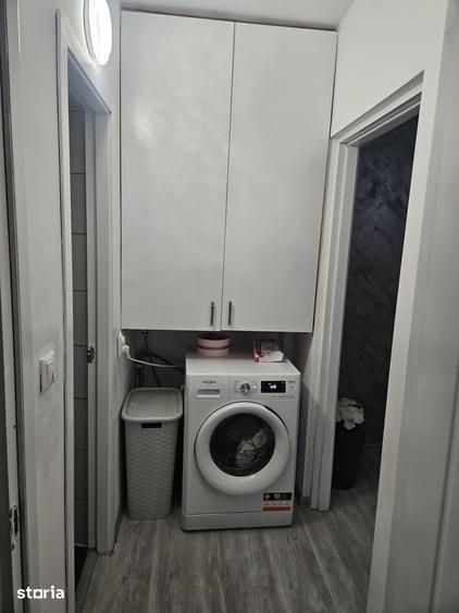 Apartament cu 3 camere în Micro 3